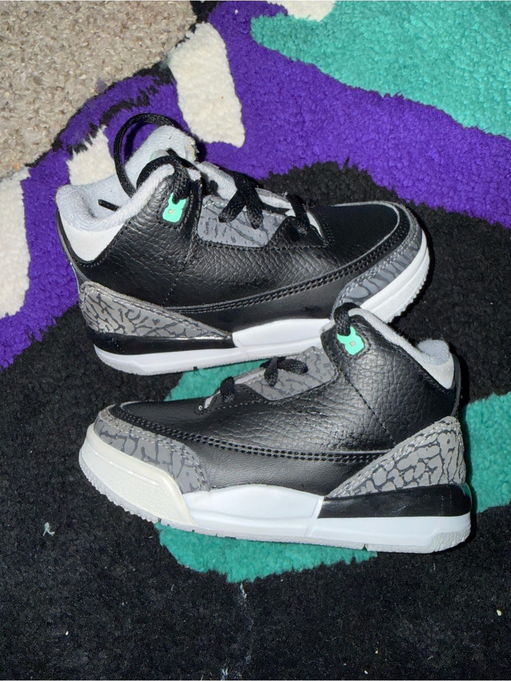 jordan 3 green glow 7c